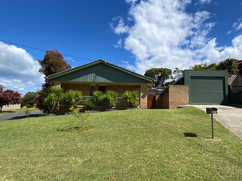 1/16 Michelle Avenue, Lavington, NSW 2641