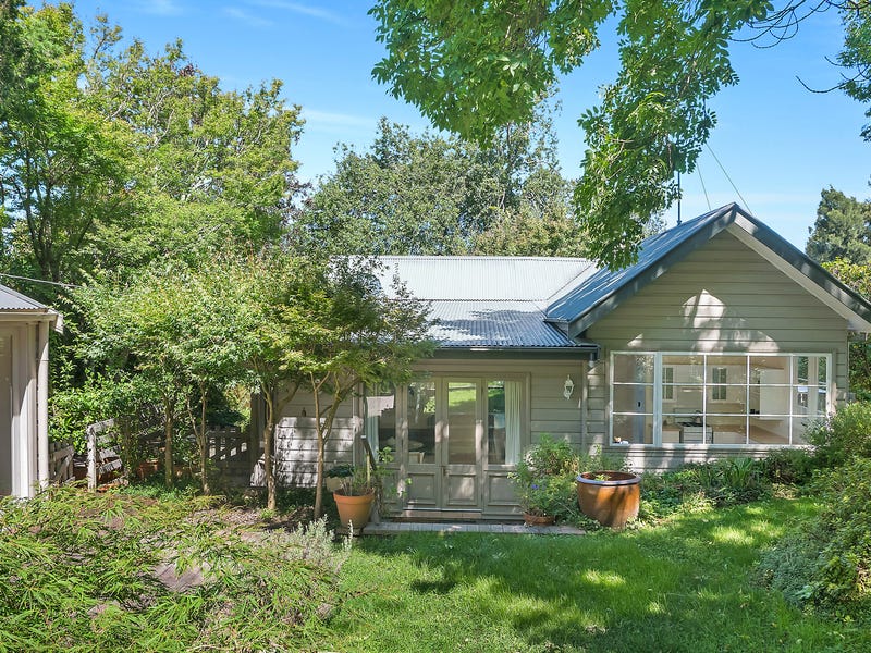 6 Clearview Street, Bowral, NSW 2576 Property Details