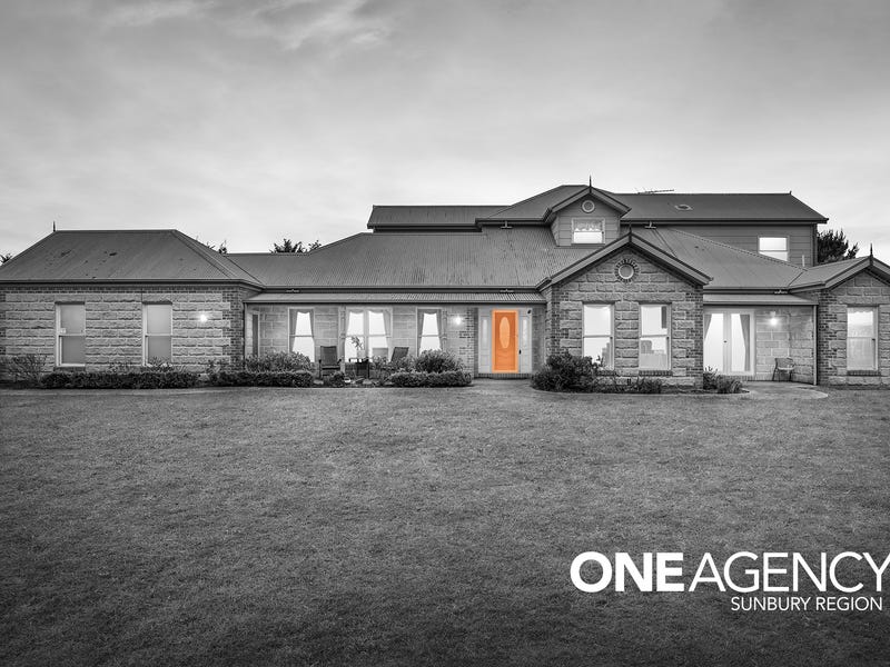 9 Highgrove Drive, Sunbury, Vic 3429 Property Details