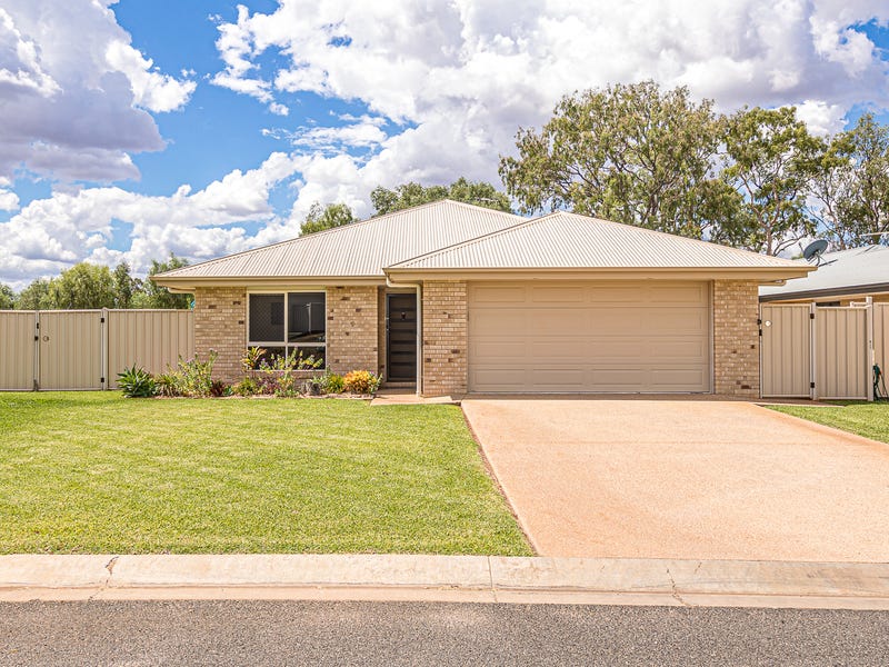 9 Canterbury Road, Emerald, Qld 4720 Property Details