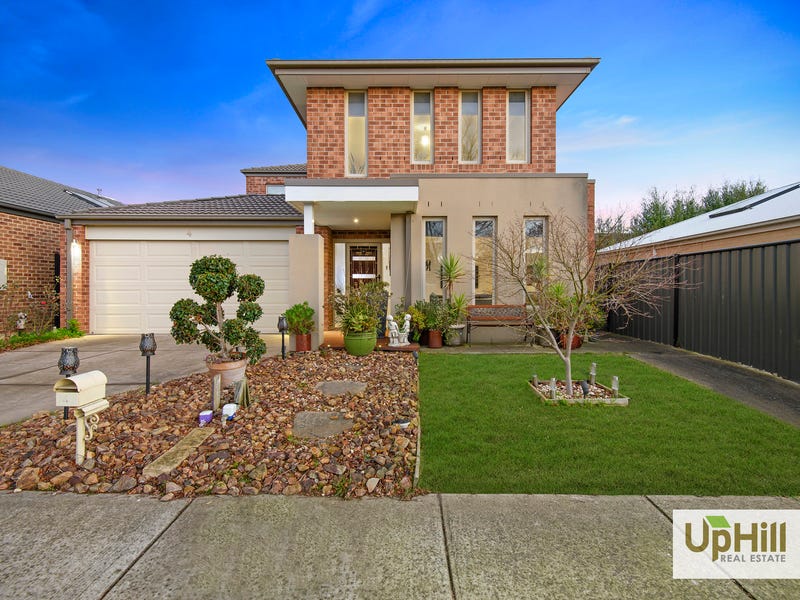 4 Morphetville Street, Clyde North, VIC 3978