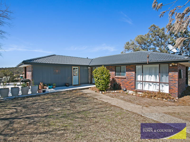 17 Herbert Park Road, Armidale, NSW 2350