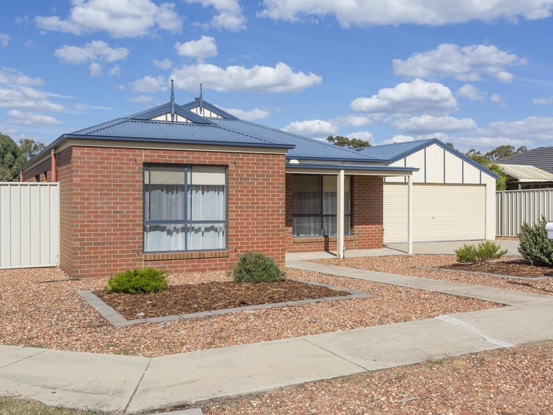 12 Kooringal Drive, Eaglehawk, VIC 3556