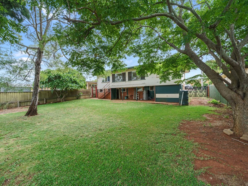 36 Hoey Street, Kearneys Spring, QLD 4350