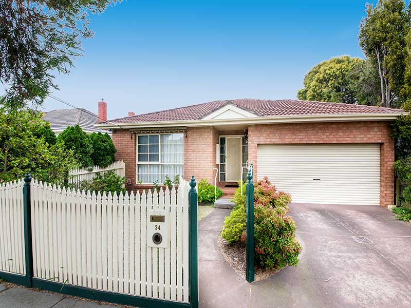 34 Prince Edward Avenue, Mckinnon, VIC 3204