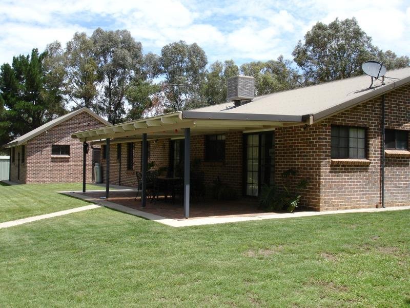 31 Kingswood Dr, Tamworth, NSW 2340 Property Details