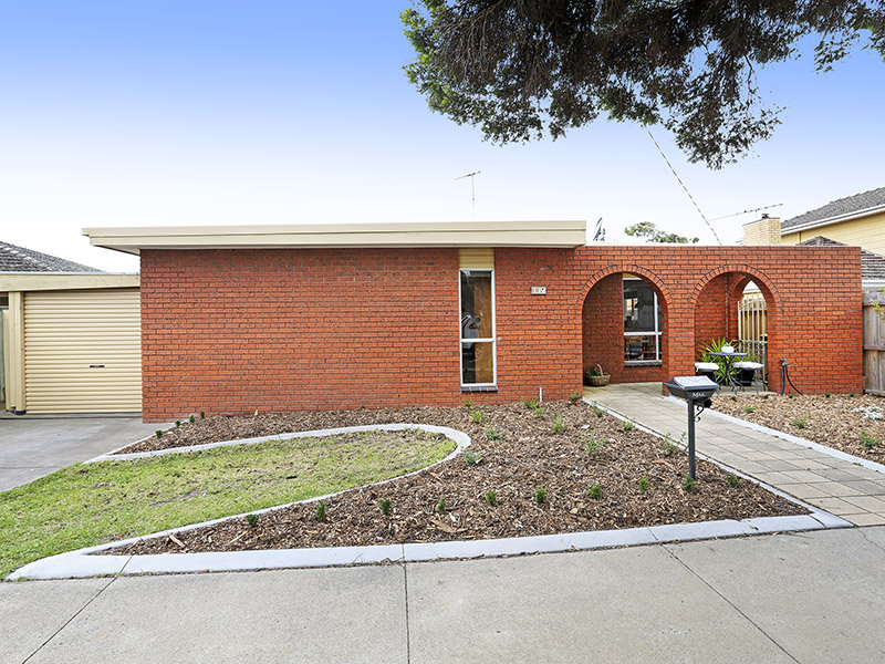 139 Burdoo Drive, Grovedale, VIC 3216