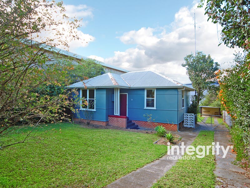 8 Burr Avenue, Nowra, NSW 2541