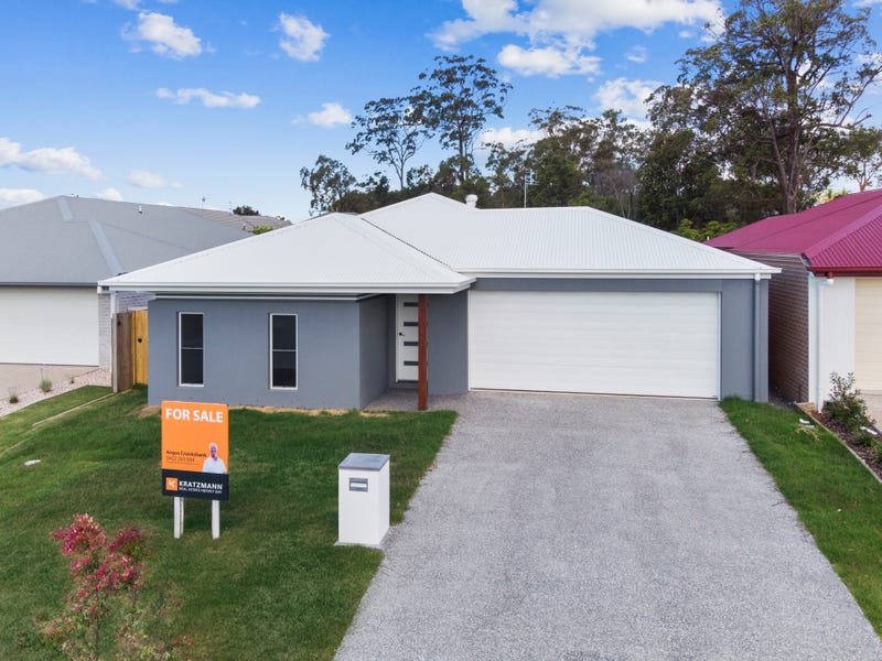 40 Waugh Street, Urangan, Qld 4655 Property Details