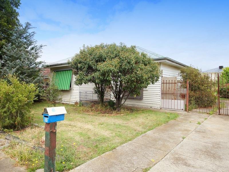 15 Cuthbert Street, Niddrie, Vic 3042 Property Details