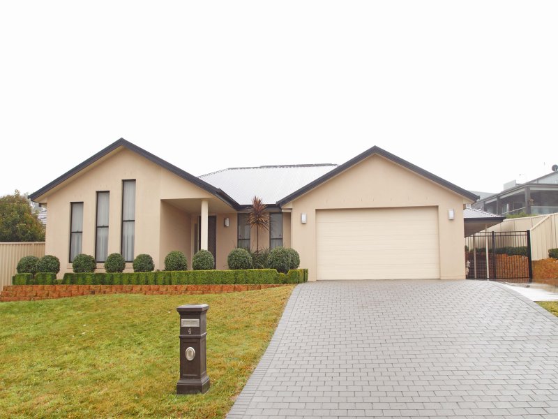 4 Brock Place, Orange, NSW 2800