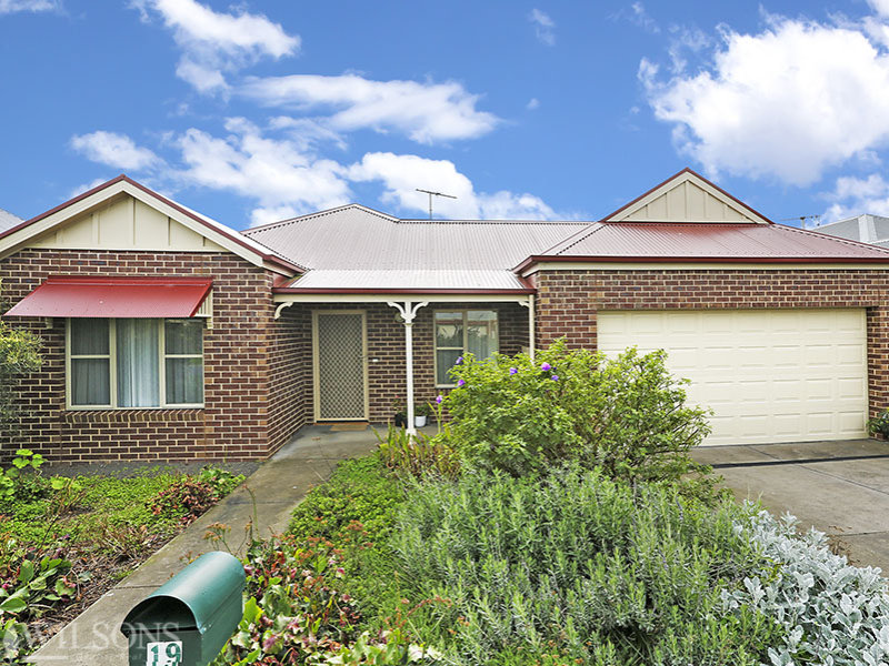 19 Grove Road, Marshall, VIC 3216