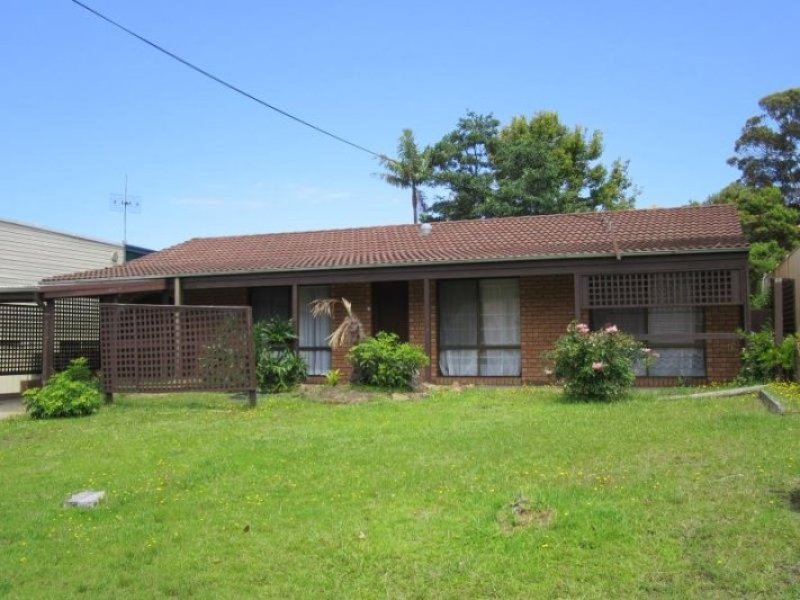 8 Cook Avenue, Surf Beach, NSW 2536