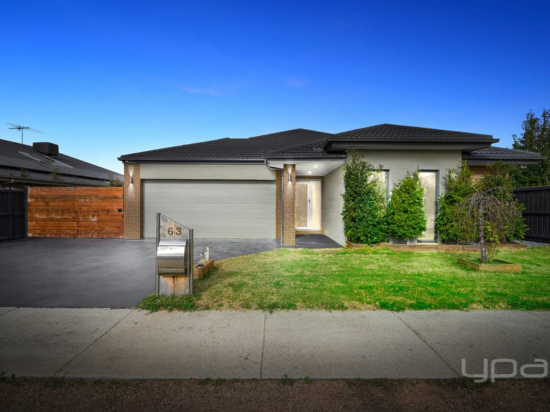63 Oakpark Drive, Harkness, Vic 3337 Property Details
