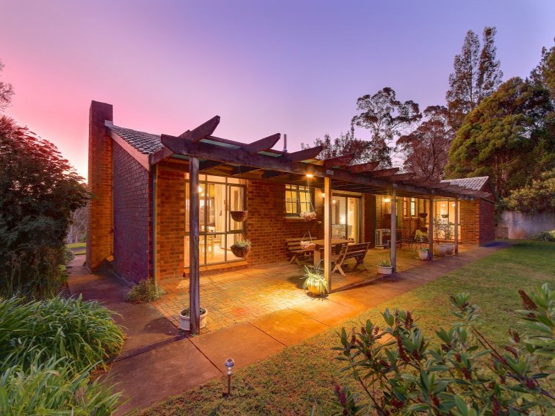 17 Hampton Road, Echunga, SA 5153 Property Details