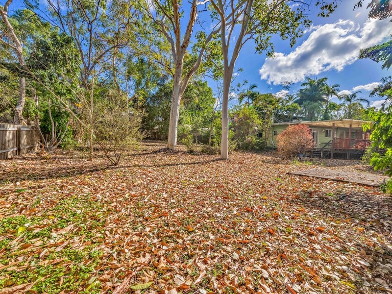 17 Manooka Drive, Cannonvale, QLD 4802