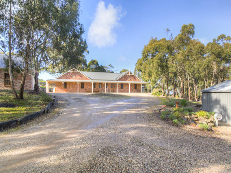 38 Hastings Road, Greendale, VIC 3341