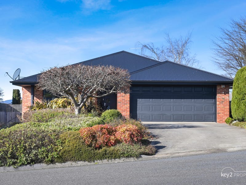 22 Winter Street, Deloraine, Tas 7304 Property Details