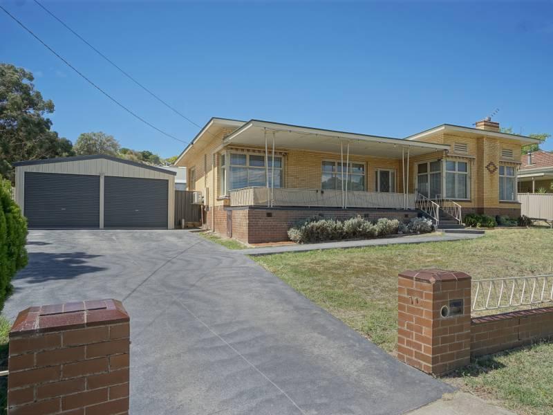 9 Ligar Street, Clunes, Vic 3370 Property Details