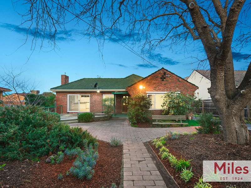 1/30 Mountain View Parade, Rosanna, Vic 3084 Property Details