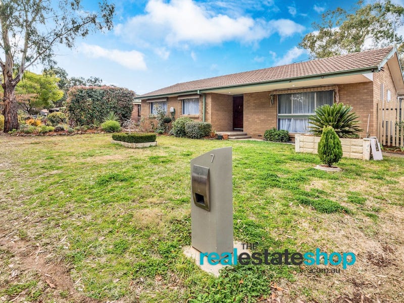 7 Ramsay Place, Wanniassa, ACT 2903