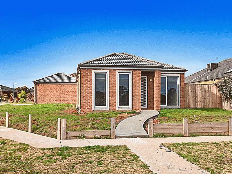 76 Botanica Springs Boulevard, Brookfield, Vic 3338 Property Details