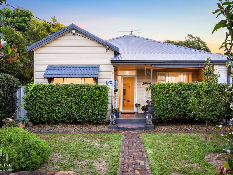 38 Margaret Street, Mayfield East, NSW 2304