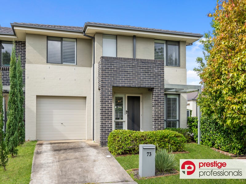 73 Northampton Drive, Glenfield, NSW 2167