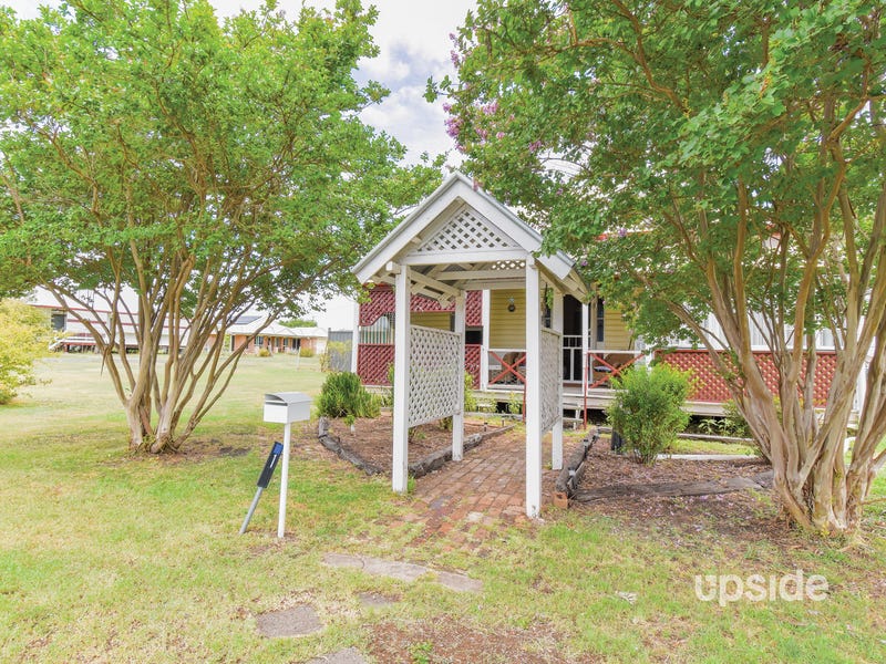 1 Commonwealth Street, Clifton, Qld 4361 Property Details