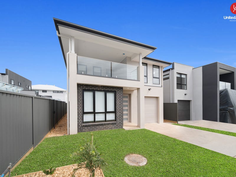 Casula.sk Mobile App Interface on a Smartphone