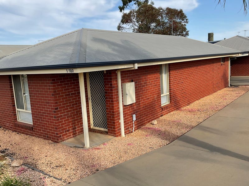 1/180 Pitman Avenue, Buronga, NSW 2739