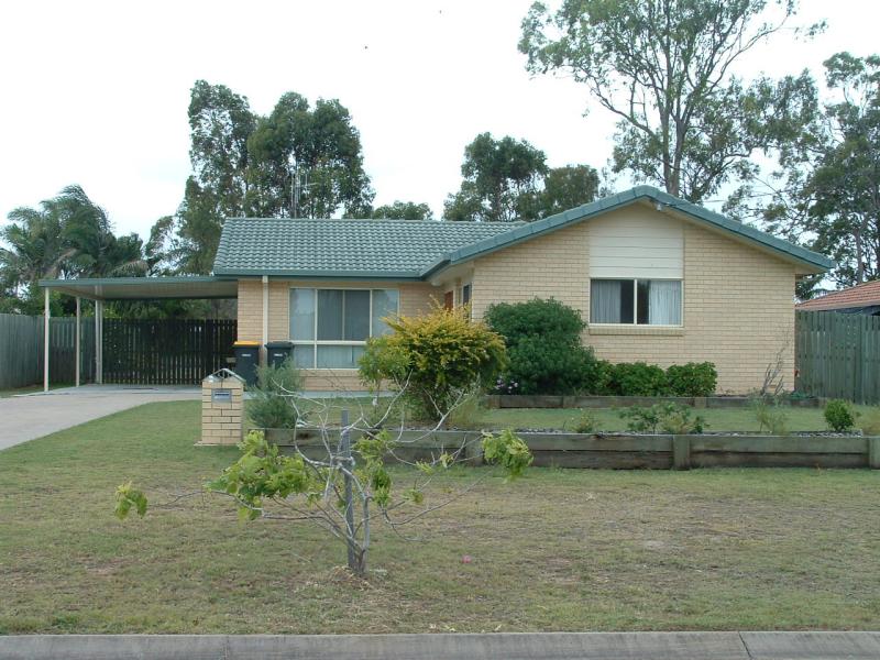 6 Acacia Street, Point Vernon, QLD 4655