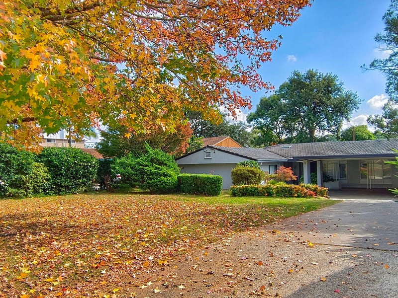 7 Andrew Avenue, West Pymble, NSW 2073 7 Andrew Avenue, West Pymble, NSW 2073