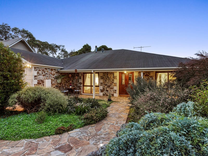 80 Cook Street, Flinders, Vic 3929 Property Details