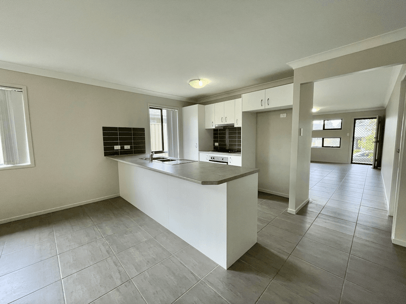 21-croft-close-thornton-nsw-2322-property-details