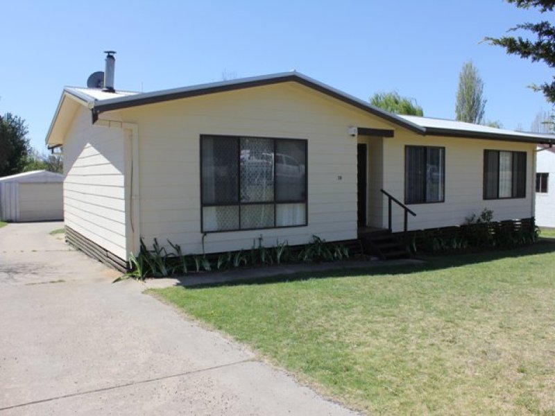 39 Galloway Street, Armidale, NSW 2350 Property Details