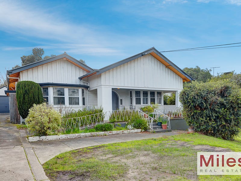 1 Hillside Road, Rosanna, Vic 3084 Property Details