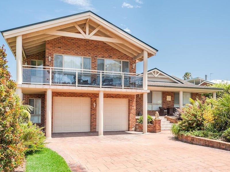 77 Carroll Avenue, Mollymook, NSW 2539 Property Details