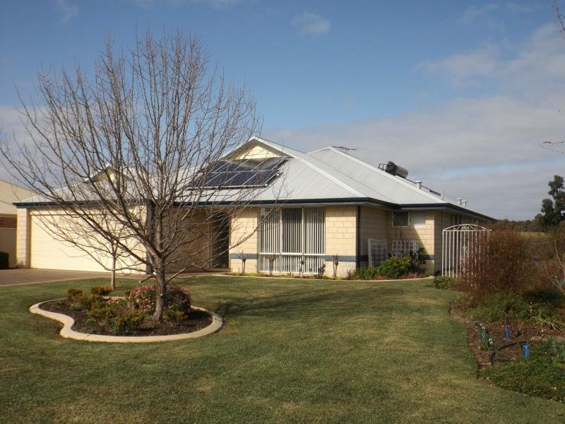 43 Leschenaultia Circle, Donnybrook, WA 6239 Property Details