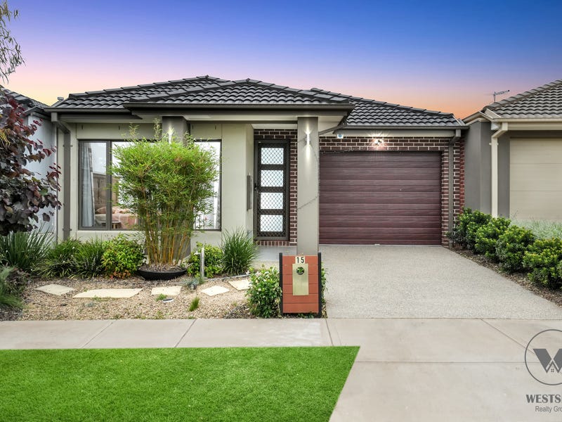 15 Akram Way, Rockbank, Vic 3335 House for Sale
