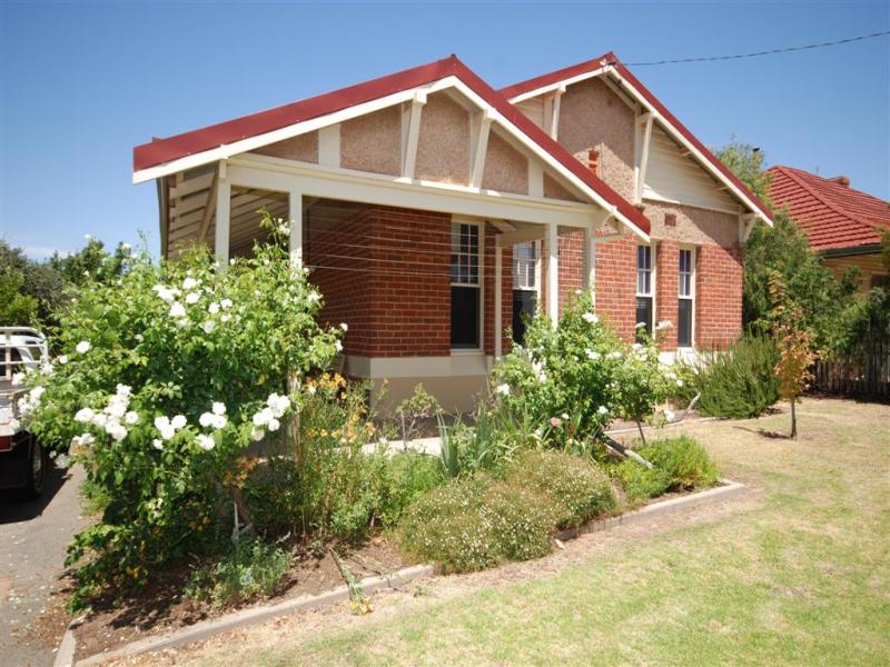 33 Furnival Street, Narrogin, WA 6312 Property Details