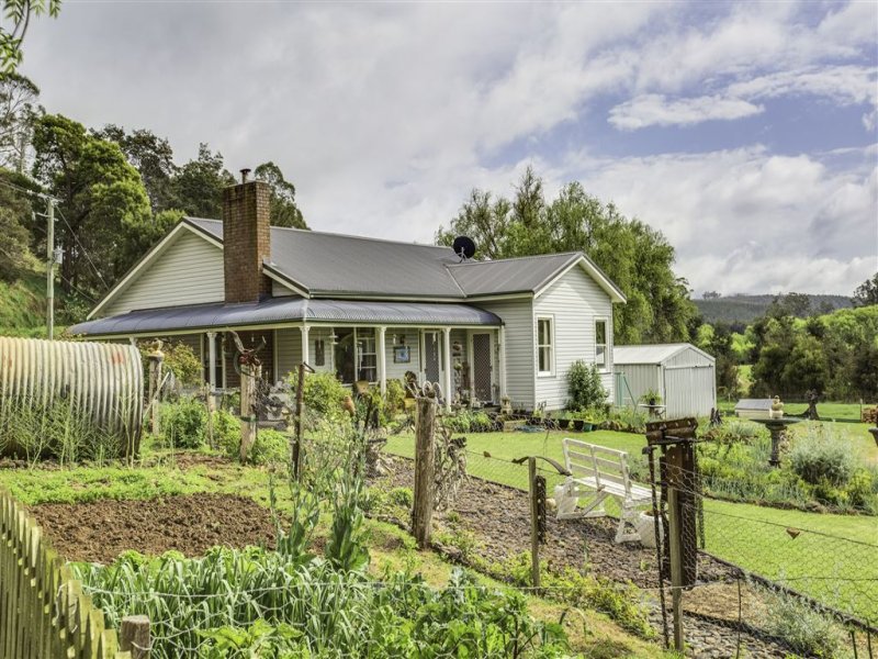 1479 Warrentinna Road, Branxholm, Tas 7261 - Property Details