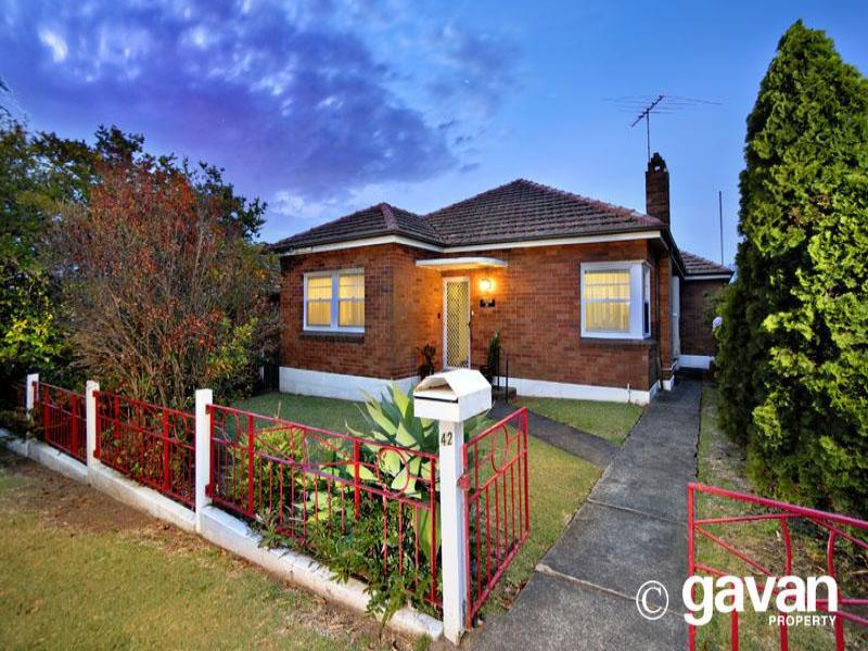42 Godfrey Street, Penshurst, NSW 2222