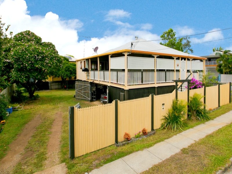 203 Gordon Parade, Manly, QLD 4179