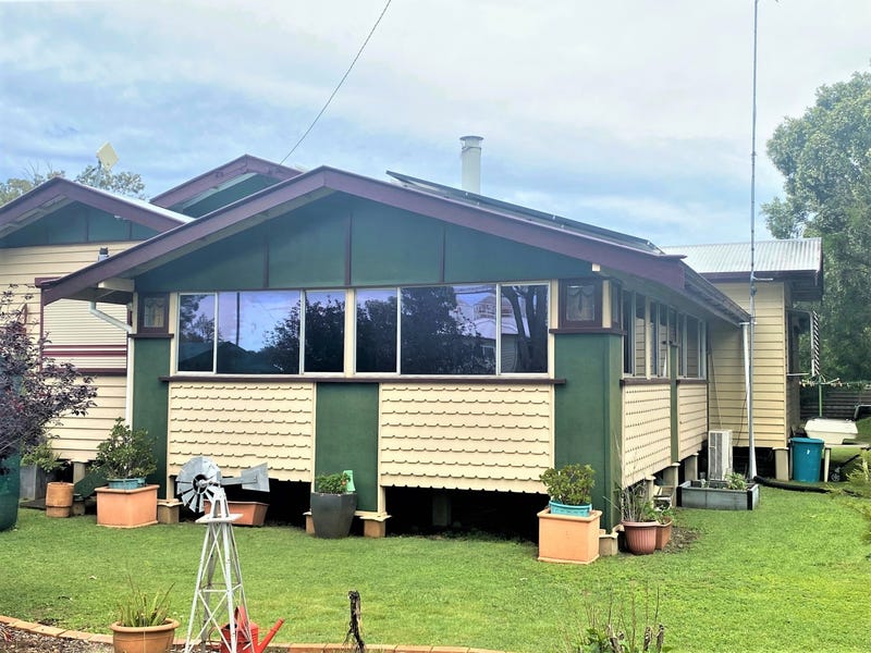 4 Alfred Street, Cambooya, QLD 4358