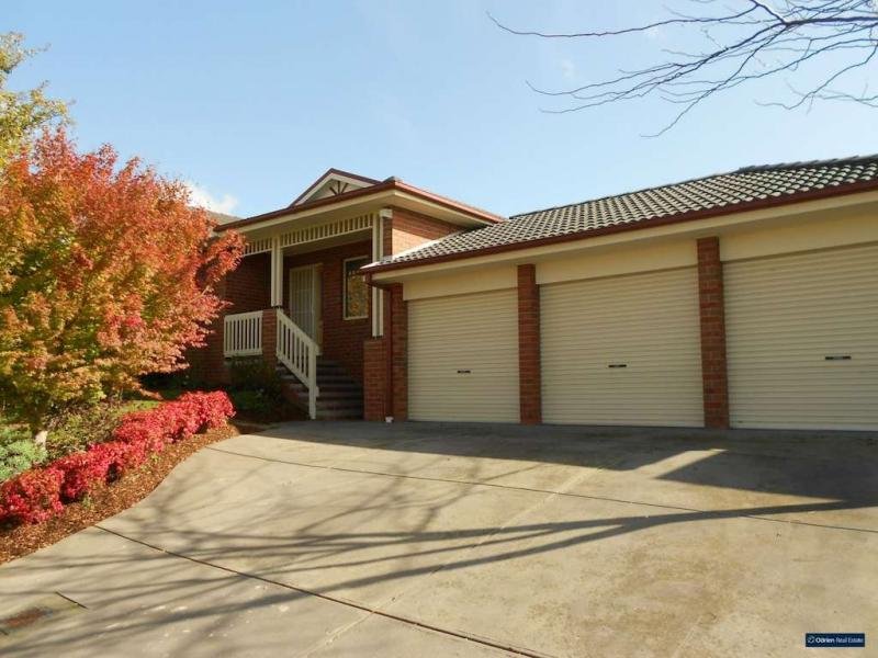 105 Berwick Springs Promenade, Narre Warren South, VIC 3805