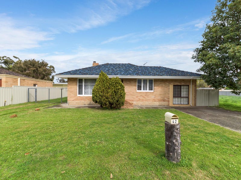 42 Fremantle Road, Gosnells, WA 6110 Property Details