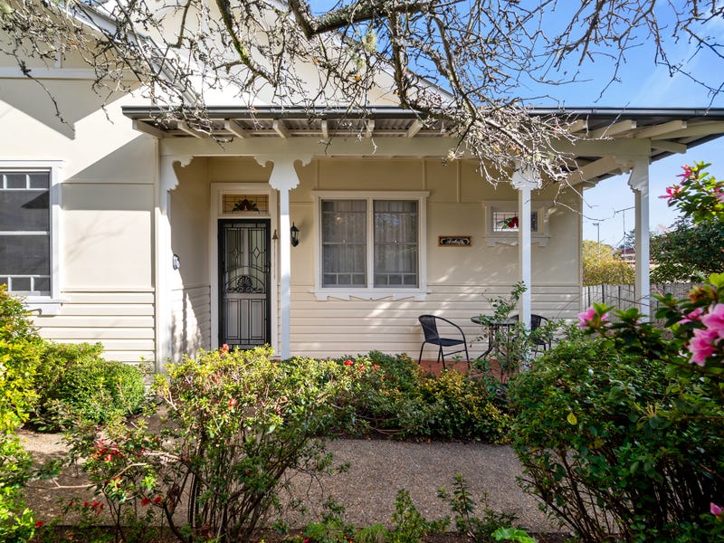 3 Victoria Street, Leura, NSW 2780 House for Sale