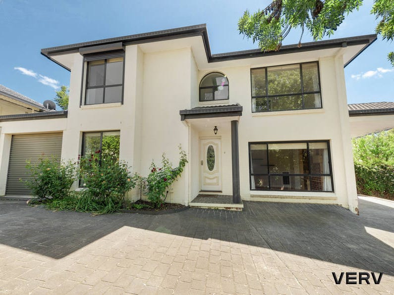 2/16 Kinkora Place, Crestwood, NSW 2620