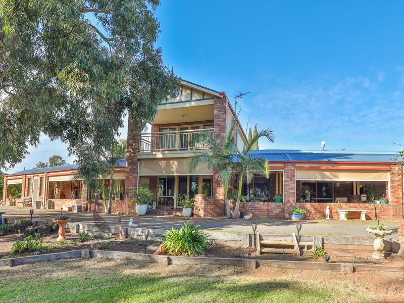 56 Pethard Road, Robinvale, Vic 3549 House for Sale